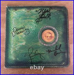 ALICE COOPER BAND signed vinyl album BILLION DOLLAR BABIES COA ALICE COOPER BAND signed vinyl album BILLION DOLLAR BABIES COA