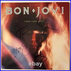 BON JOVI Signed 7800 Fahrenheit Vinyl Record Album Autographed By Four 4 Members BON JOVI Signed 7800 Fahrenheit Vinyl Record Album Autographed By Four 4 Members