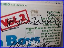 Band Signed by 5 Autographed Best of The Beach Boys Album Capitol D1 2706 JRR