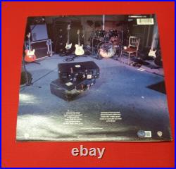 Chrissie Hyde The Pretenders PACKED Vinyl Album Signed Autographed BECKETT