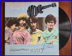 Davey Jones Mickey Dolenz JSA Coa Signed Best Of The Monkees Album With Vinyl Auto