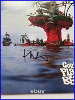 Jamie Hewlett Signed Plastic Beach Gorillaz Album Vinyl Comic Artist Creator Bas