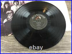 Jefferson Airplane Signed Vinyl Album by 3 J. Cassidy, P. Kantner & M. Balin