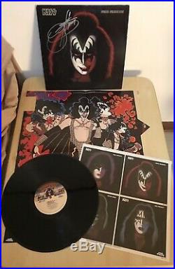 KISS Gene Simmons Autographed 1978 Vinyl Solo Album withPoster (Original Issue)
