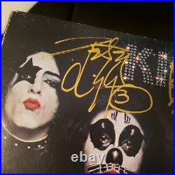 KISS signed vinyl album DEBUT from 1974 by GENE PETER PAUL ACE