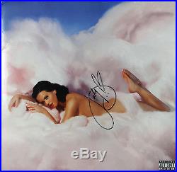 Katy Perry Signed Teenage Dream Album Cover With Vinyl PSA/DNA #AA52272