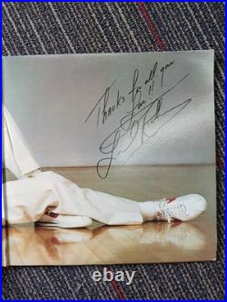 Lionel Richie Rare Signed Autographed Vinyl Record Album 1982 Lionel Richie Rare Signed Autographed Vinyl Record Album 1982