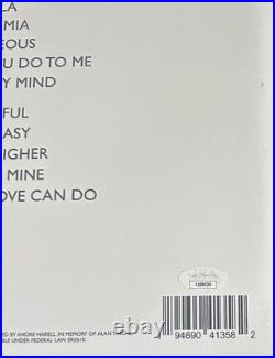 Robin Thicke Signed On Earth, And In Heaven Vinyl Record Album Jsa Authenticated Robin Thicke Signed On Earth, And In Heaven Vinyl Record Album Jsa Authenticated
