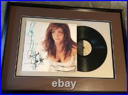 SIGNED Framed Gloria Estefan vinyl Album Hold Me Thrill Me Kiss Me