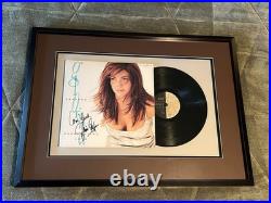 SIGNED Framed Gloria Estefan vinyl Album Hold Me Thrill Me Kiss Me