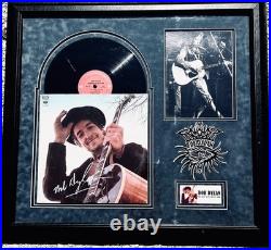 Signed/Autographed Bob Dylan Nashville Skyline Vinyl Record Album Signed/Autographed Bob Dylan Nashville Skyline Vinyl Record Album
