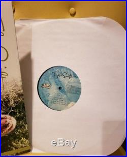 TAYLOR SWIFT Signed Autograph TAYLOR SWIFT DEBUT Album Vinyl Record LP JSA