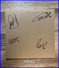 THE 1975 signed vinyl album NOTES ON A CONDITIONAL FORM MATT HEALY 1