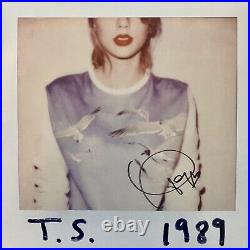 Taylor Swift Signed 1989 Album with PSA/DNA COA