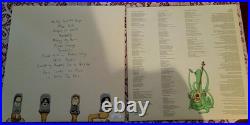 WEEZER signed vinyl album RIVERS CUOMO Excellent condition